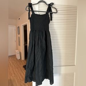 Black Aritzia dress